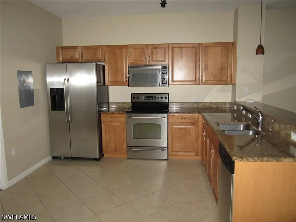 10033 Heather Lane Naples FL 34119