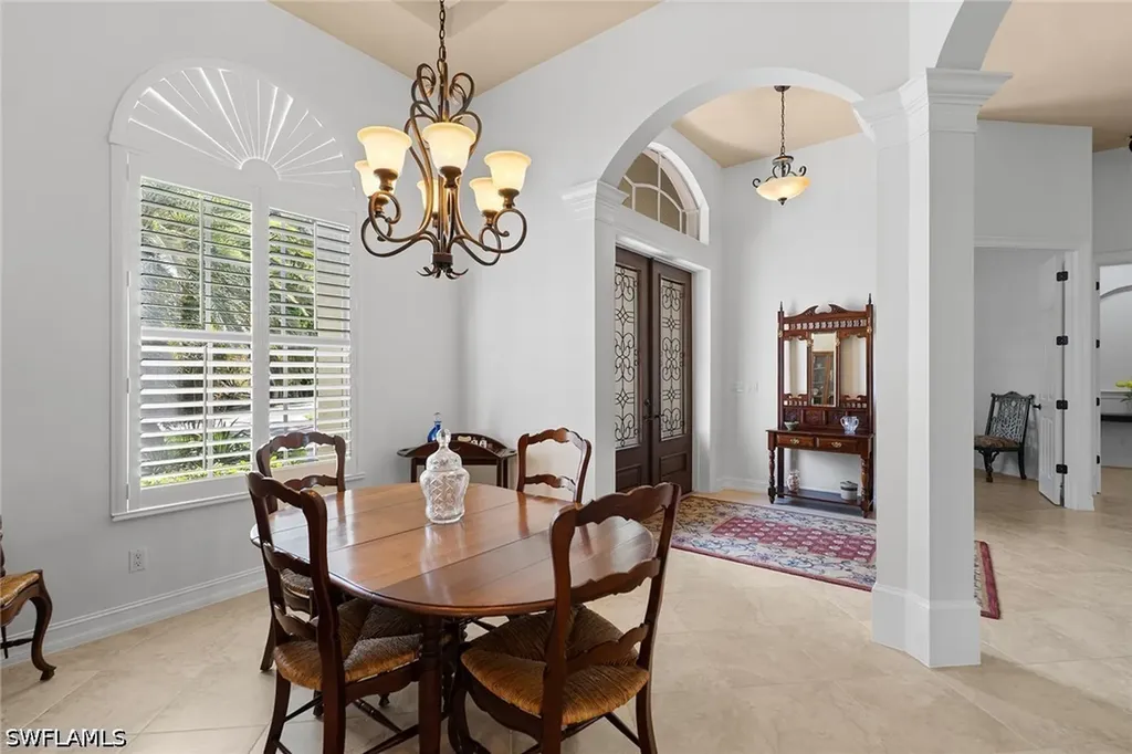 61 Constitution Drive Naples FL 34112