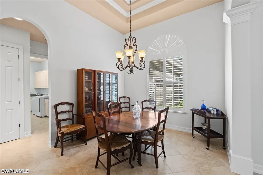61 Constitution Drive Naples FL 34112
