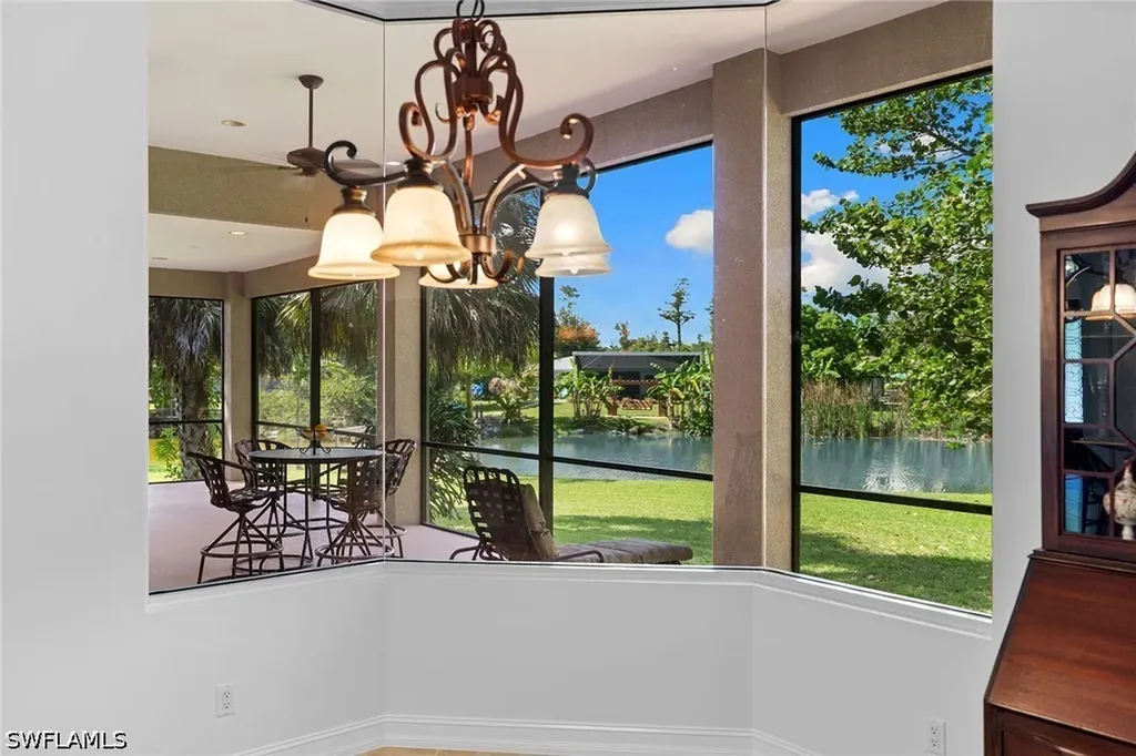 61 Constitution Drive Naples FL 34112