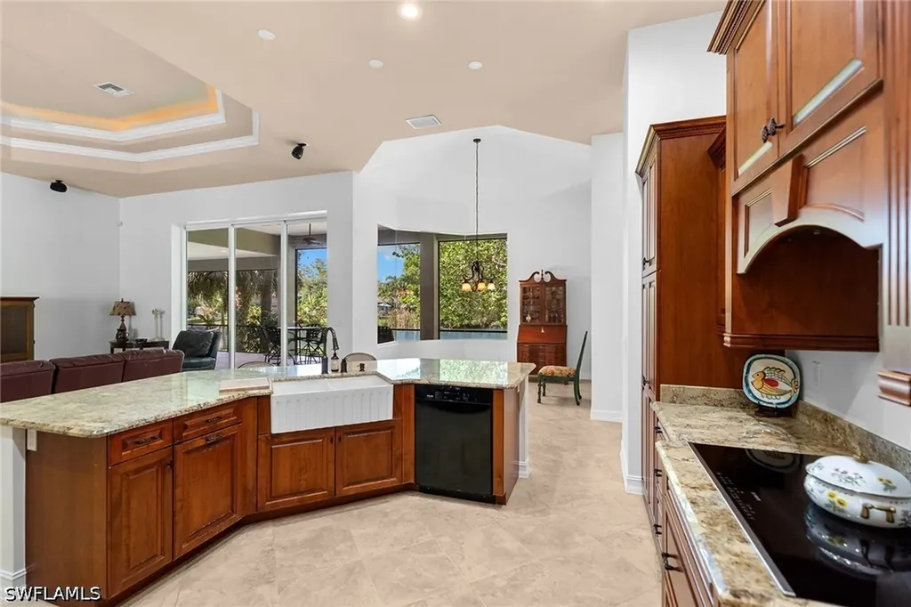 61 Constitution Drive Naples FL 34112