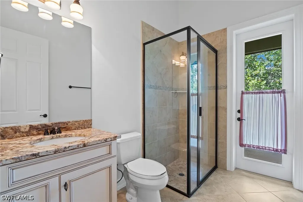 61 Constitution Drive Naples FL 34112