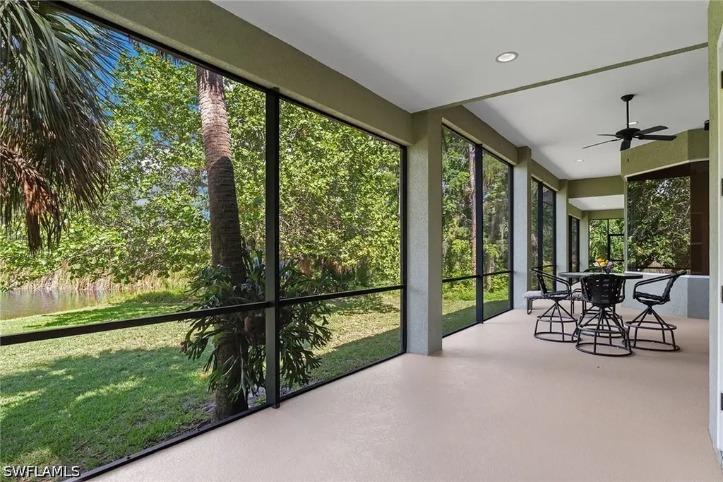 61 Constitution Drive Naples FL 34112