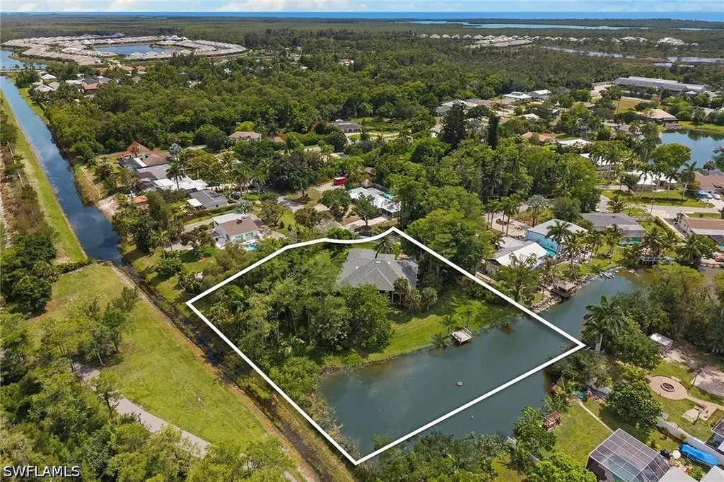 61 Constitution Drive Naples FL 34112