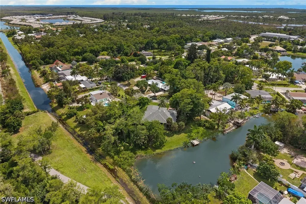 61 Constitution Drive Naples FL 34112