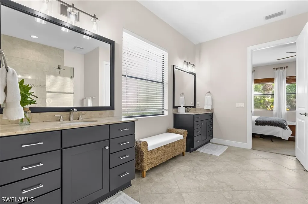 4111 Raffia Drive Naples FL 34119