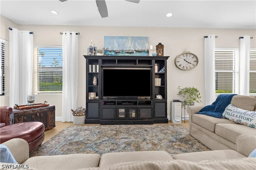 4111 Raffia Drive Naples FL 34119
