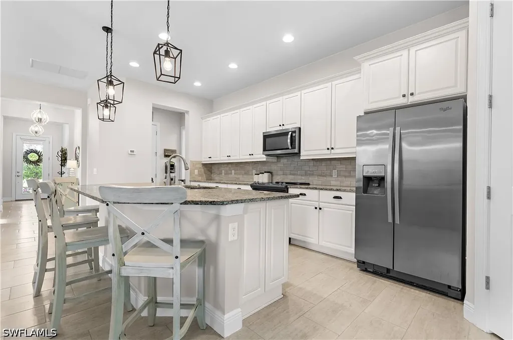 4111 Raffia Drive Naples FL 34119