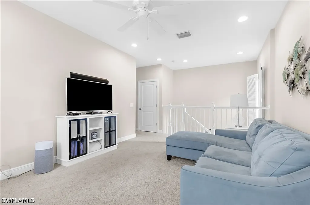 4111 Raffia Drive Naples FL 34119