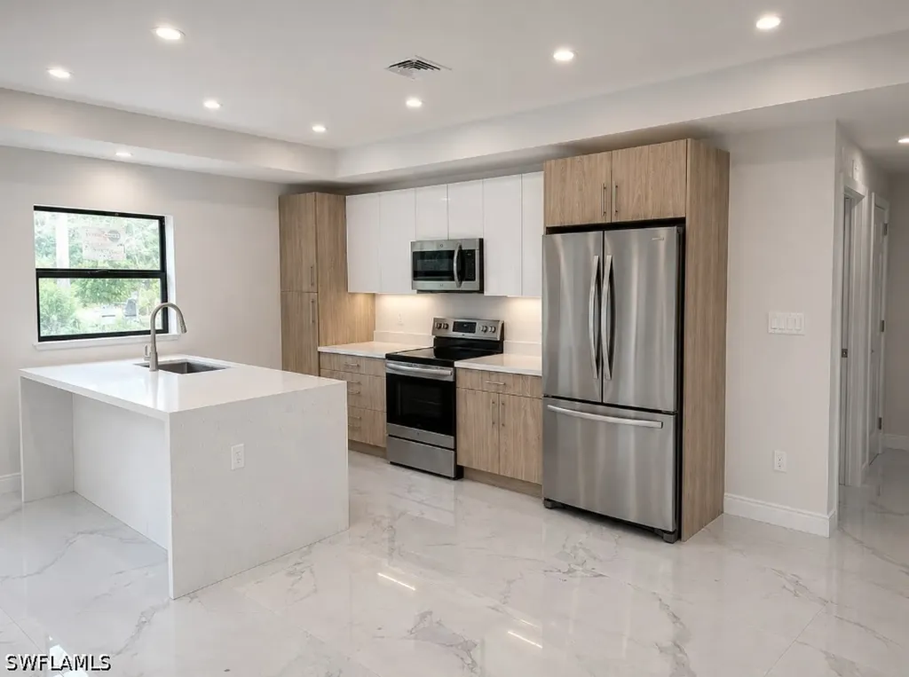 569 Aspen Avenue S Lehigh Acres FL 33974