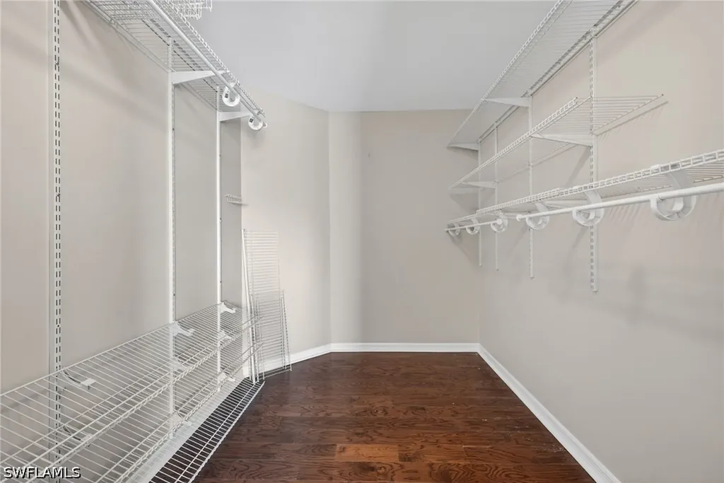 9836 Luna Circle Naples FL 34109