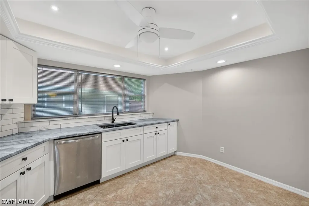 9836 Luna Circle Naples FL 34109