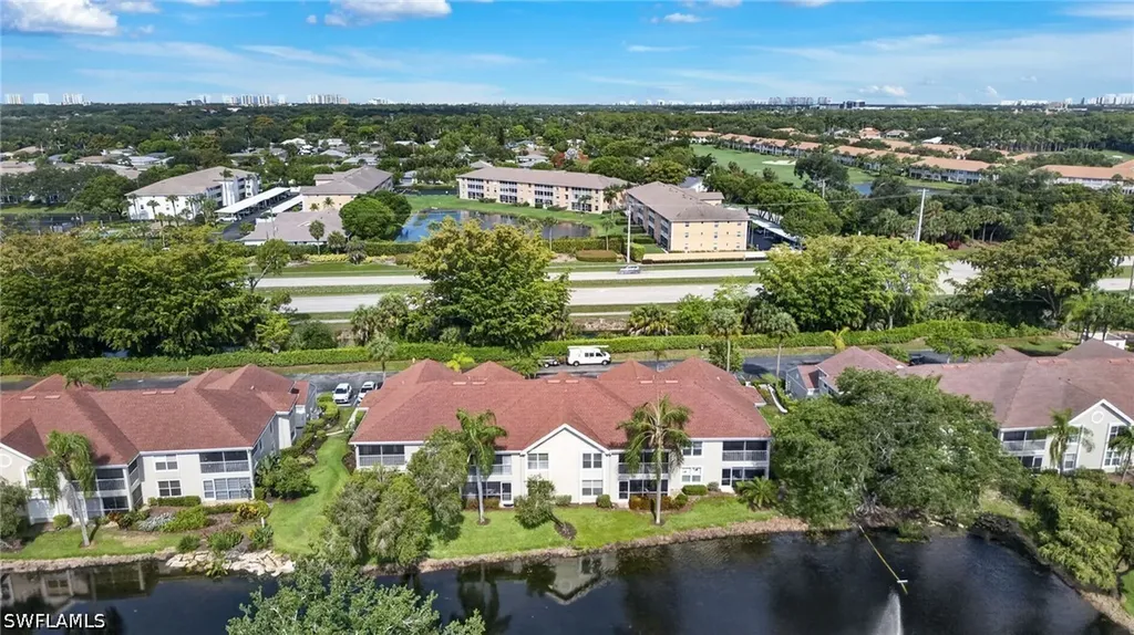 9836 Luna Circle Naples FL 34109