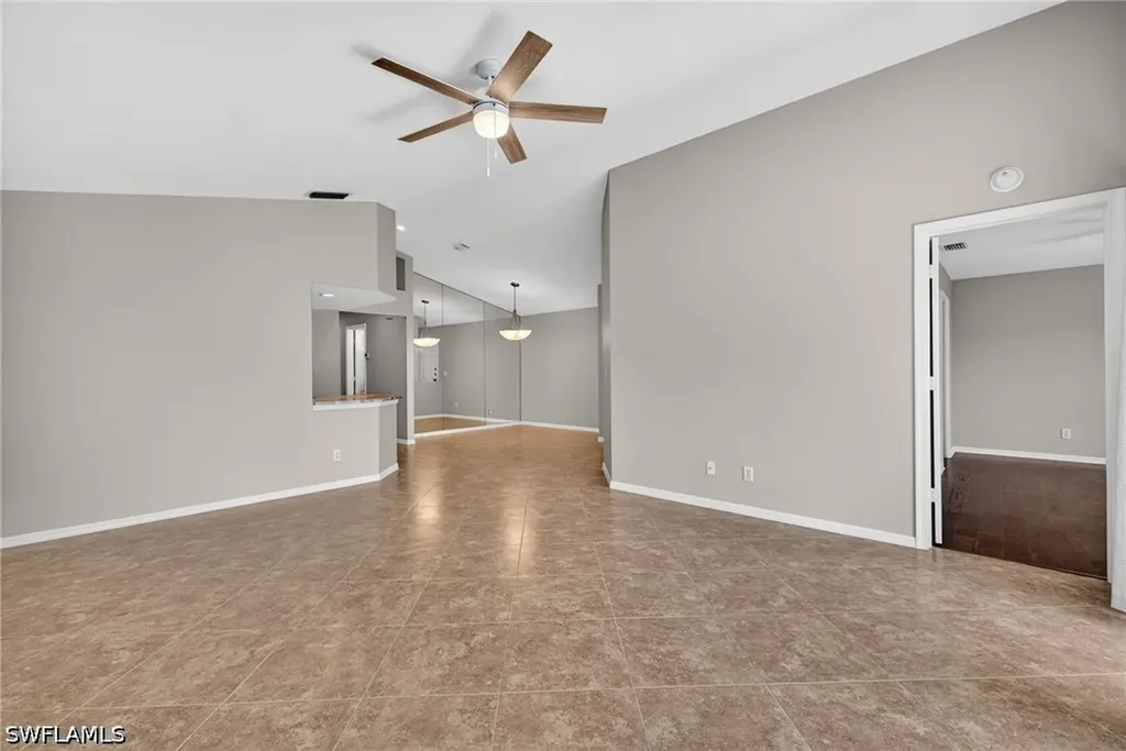 9836 Luna Circle Naples FL 34109