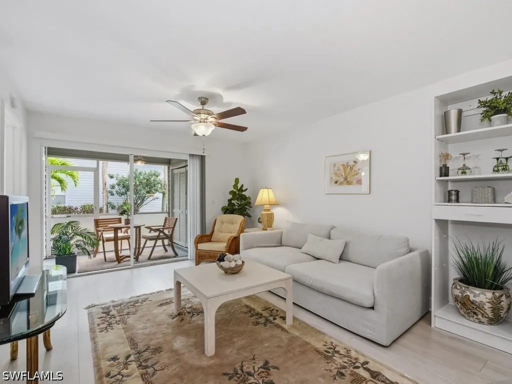 1901 Courtyard Way Naples FL 34112