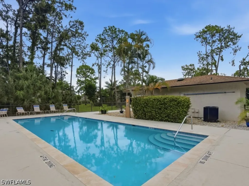 1901 Courtyard Way Naples FL 34112