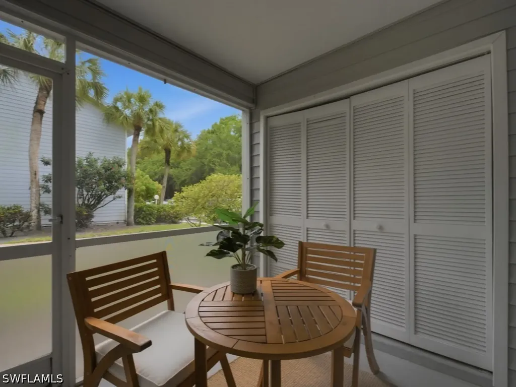 1901 Courtyard Way Naples FL 34112