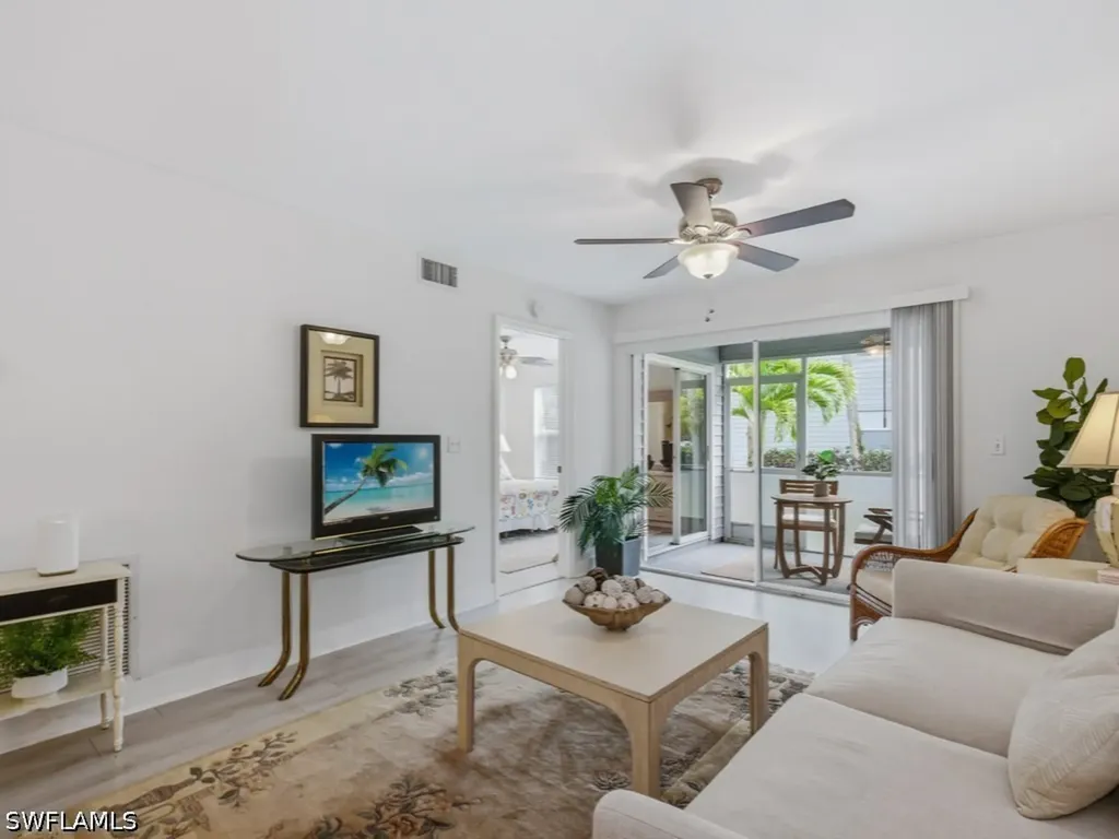 1901 Courtyard Way Naples FL 34112