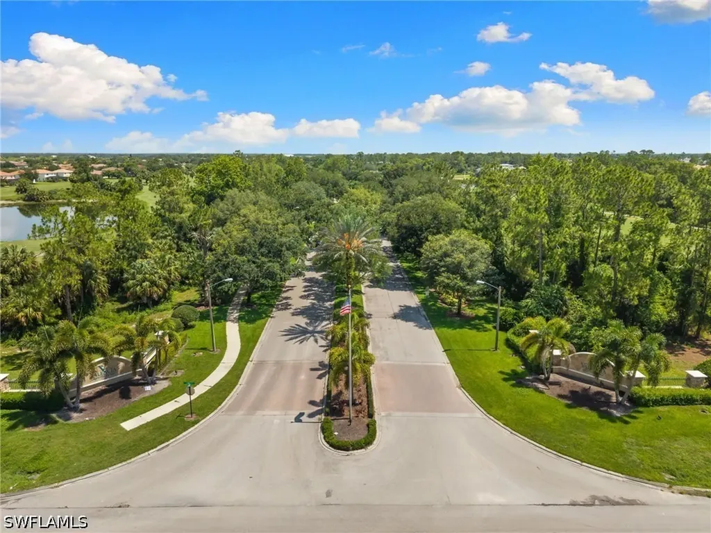 2075 Par Drive Naples FL 34120