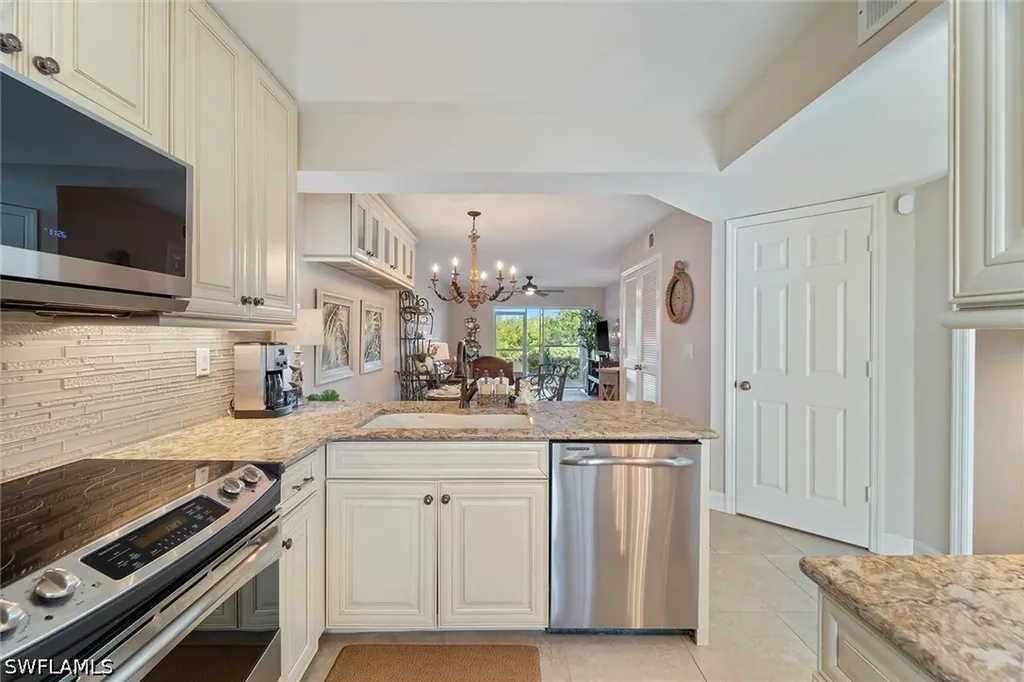 1375 Mainsail Drive Naples FL 34114
