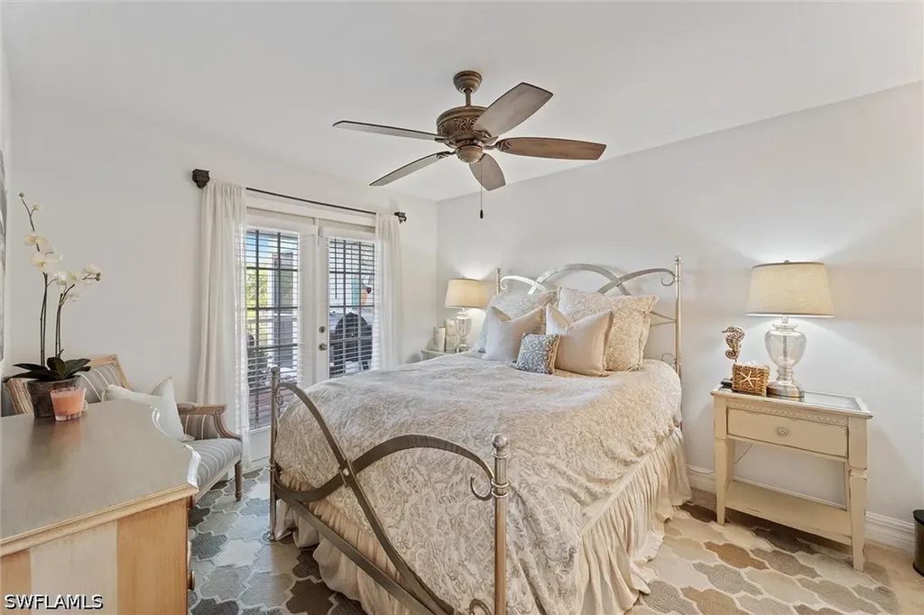 1375 Mainsail Drive Naples FL 34114