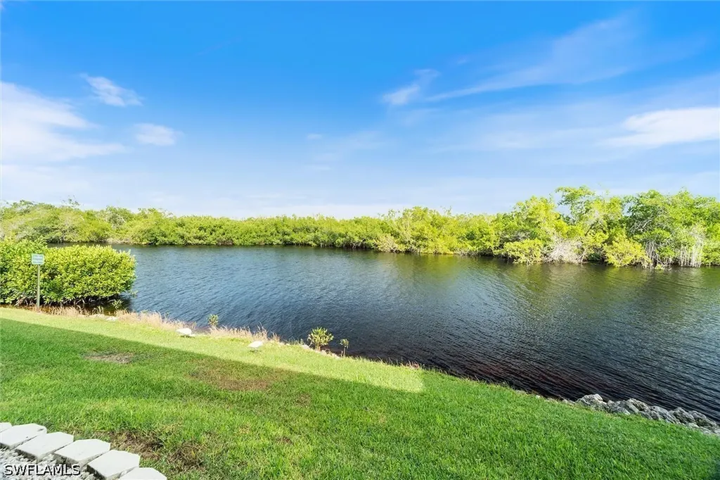 1375 Mainsail Drive Naples FL 34114