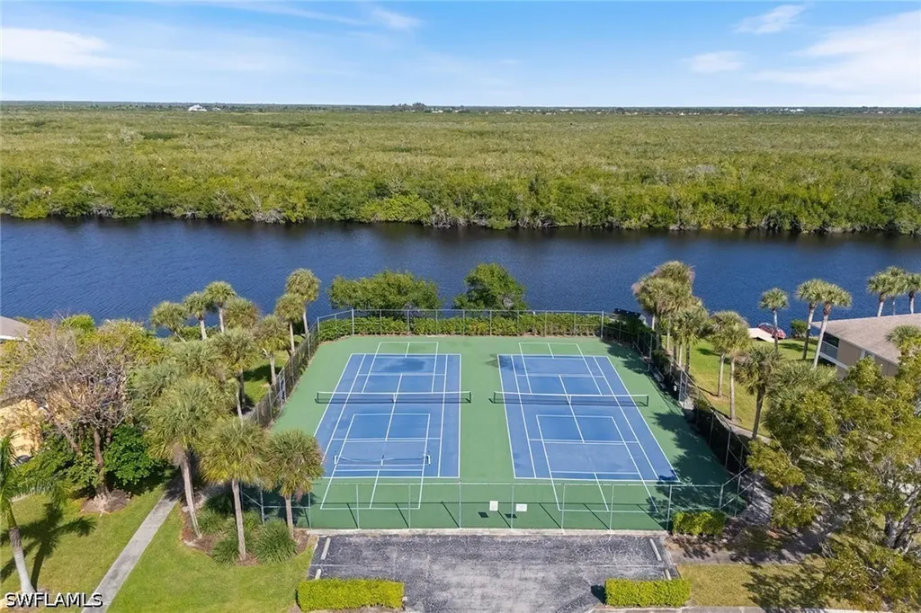 1375 Mainsail Drive Naples FL 34114