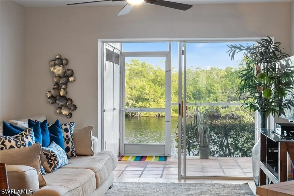 1375 Mainsail Drive Naples FL 34114