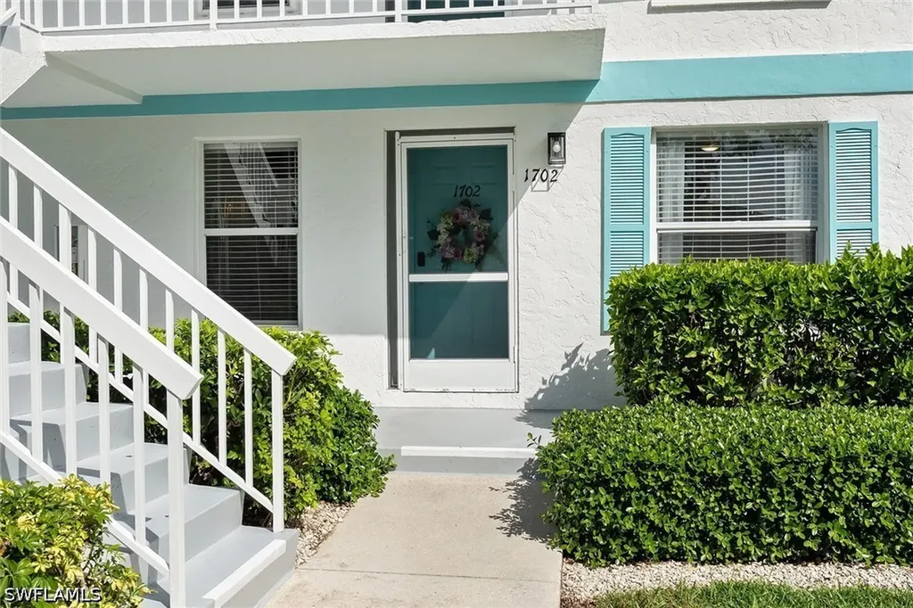 1375 Mainsail Drive Naples FL 34114