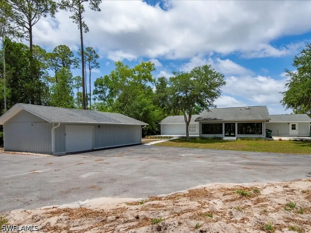 6800 Bottlebrush Lane Naples FL 34109