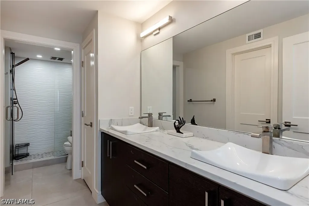 10951 Gulf Shore Drive Naples FL 34108
