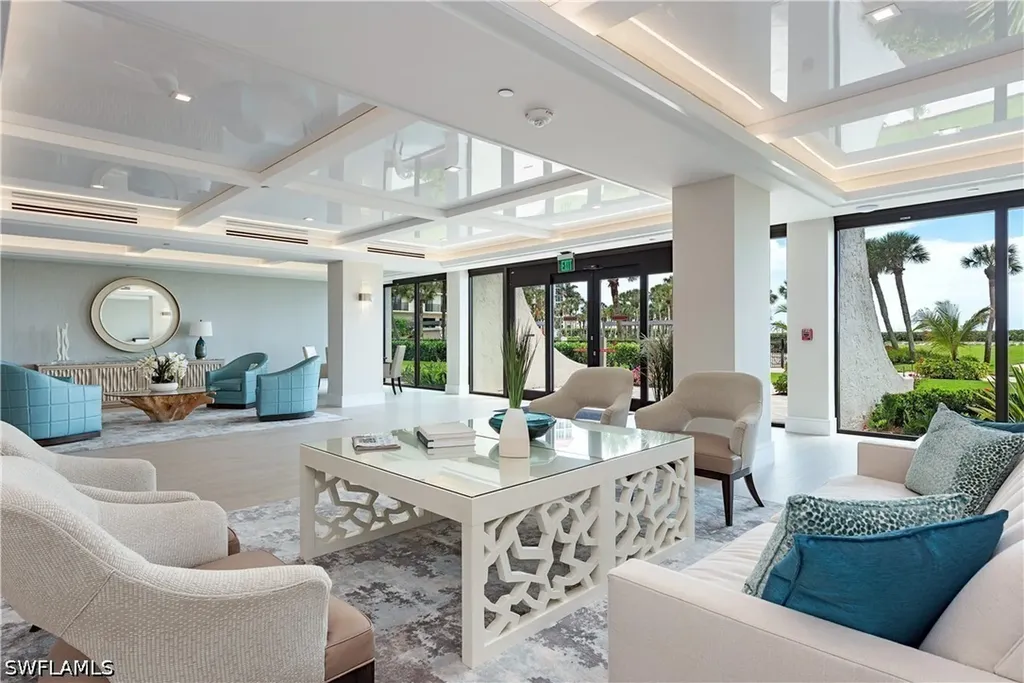 10951 Gulf Shore Drive Naples FL 34108