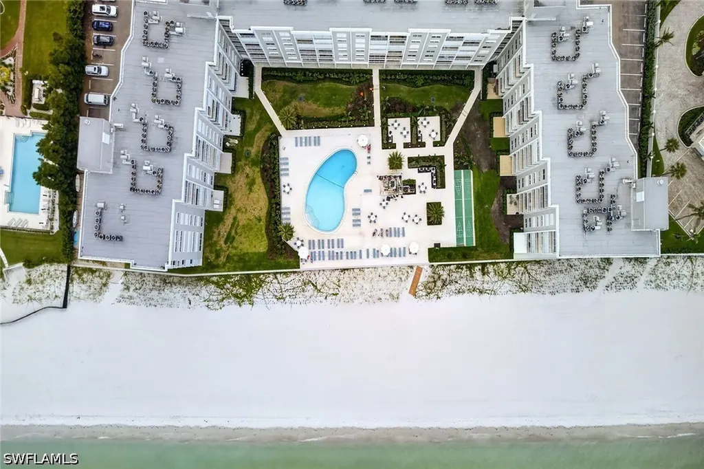 3443 Gulf Shore Boulevard N Naples FL 34103