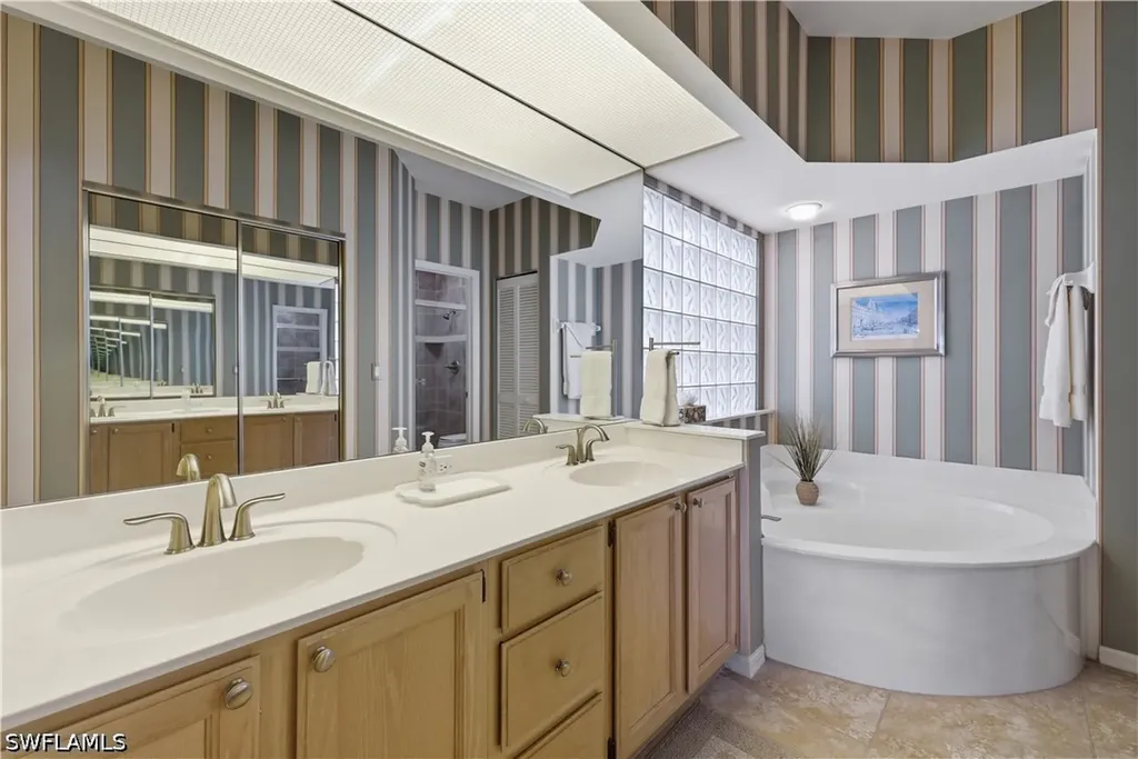 27038 Oakwood Lake Drive Bonita Springs FL 34134