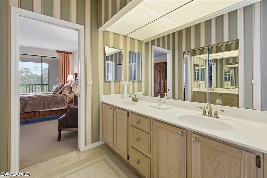 27038 Oakwood Lake Drive Bonita Springs FL 34134