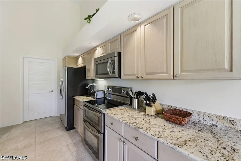 27038 Oakwood Lake Drive Bonita Springs FL 34134