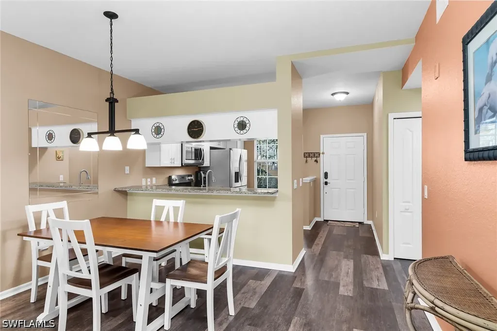 350 Newport Drive Naples FL 34114