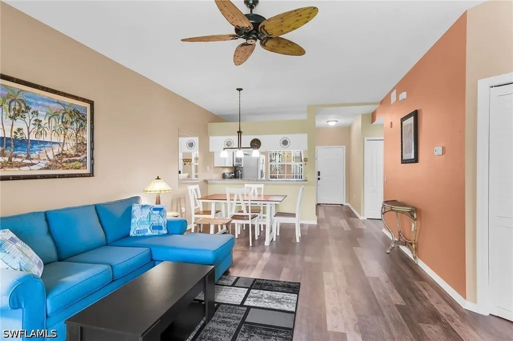 350 Newport Drive Naples FL 34114