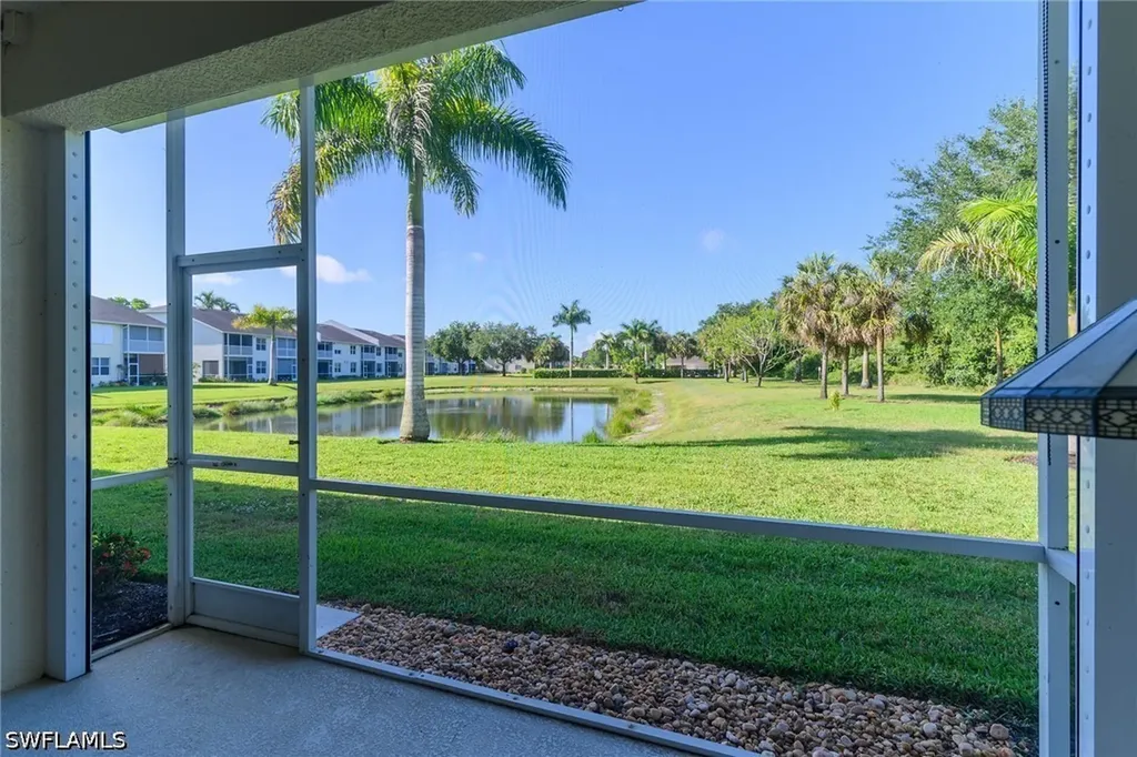 350 Newport Drive Naples FL 34114