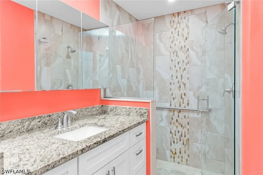 350 Newport Drive Naples FL 34114