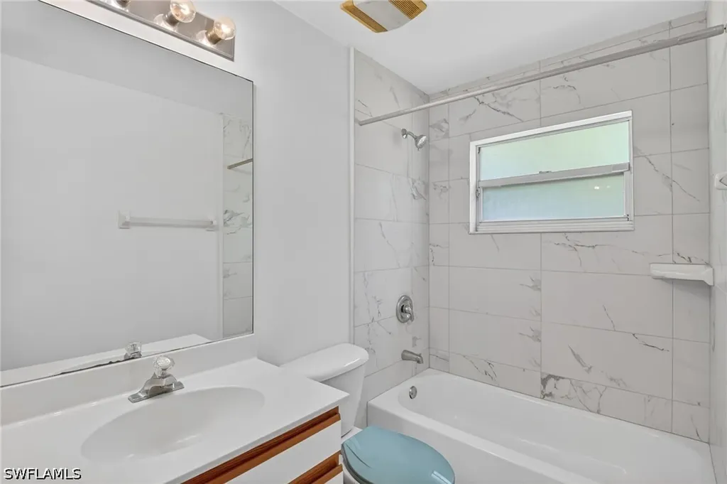 590 6th Street NE Naples FL 34120