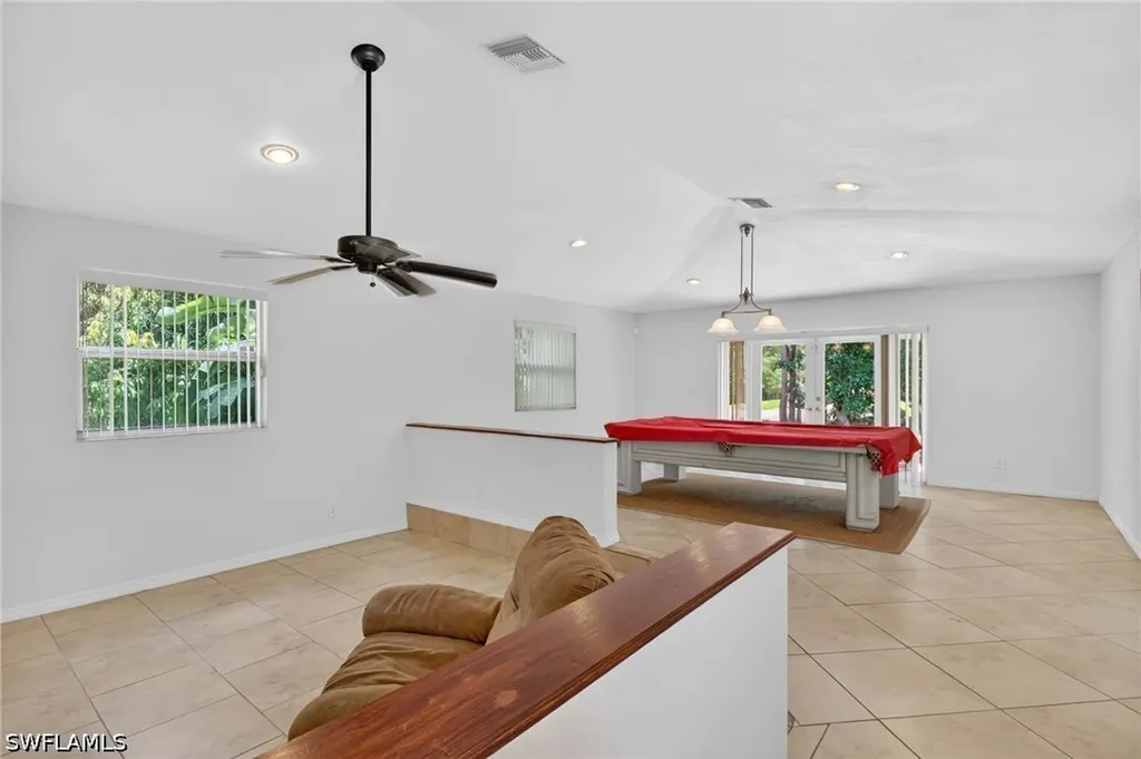 590 6th Street NE Naples FL 34120