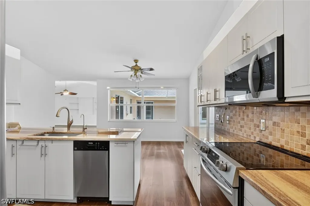 590 6th Street NE Naples FL 34120