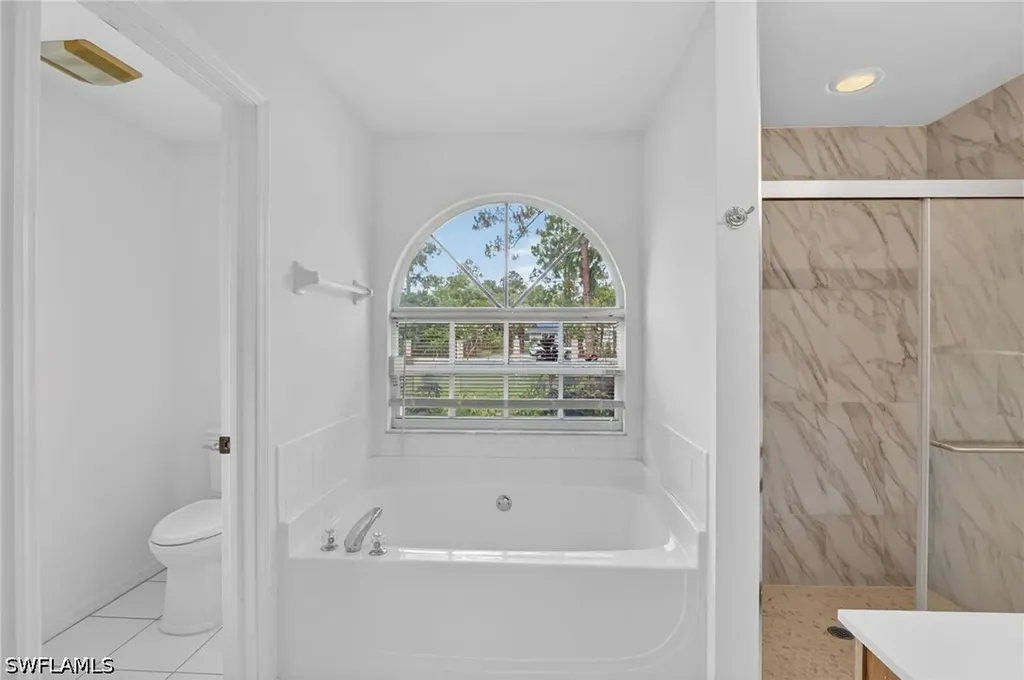 590 6th Street NE Naples FL 34120