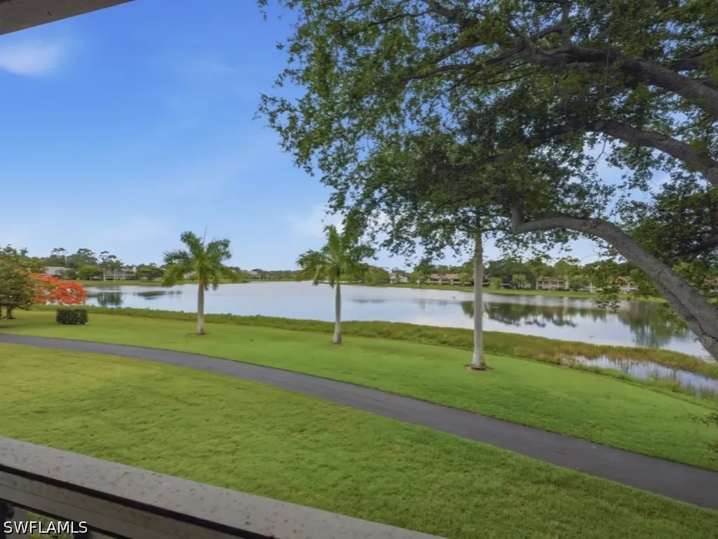 2847 Aintree Lane Naples FL 34112