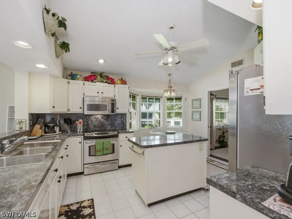 2847 Aintree Lane Naples FL 34112