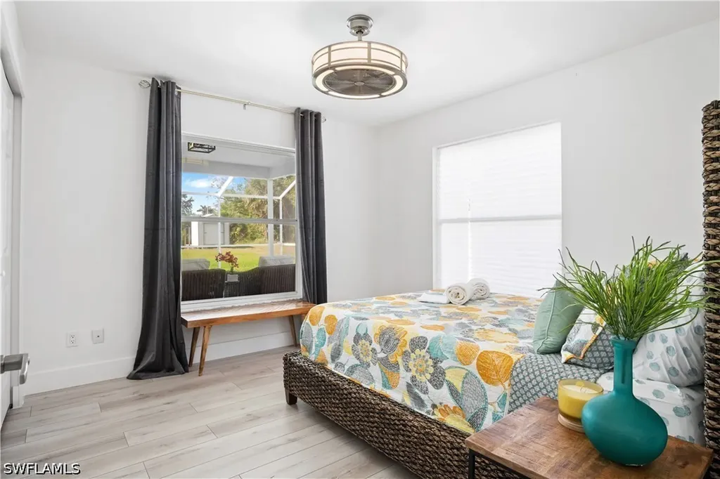 1719 Camelia Lane Naples FL 34105