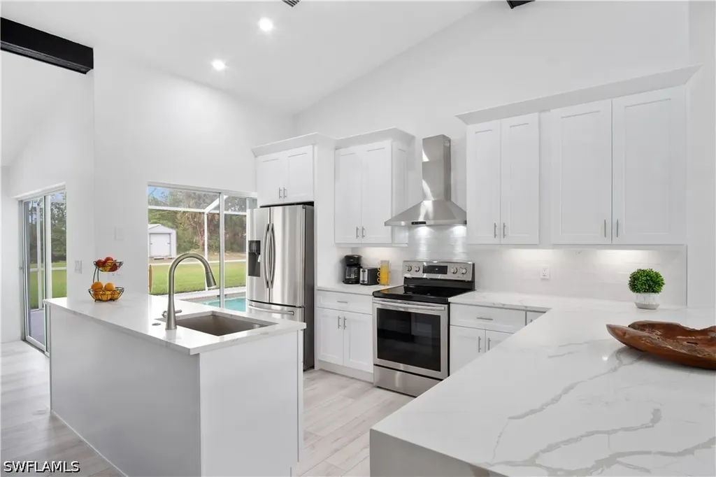 1719 Camelia Lane Naples FL 34105