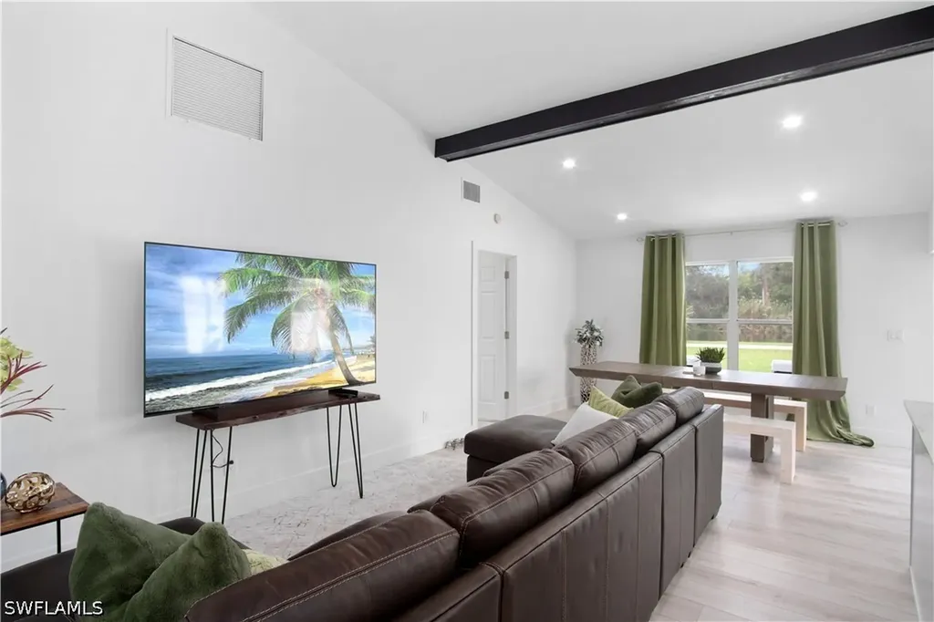 1719 Camelia Lane Naples FL 34105
