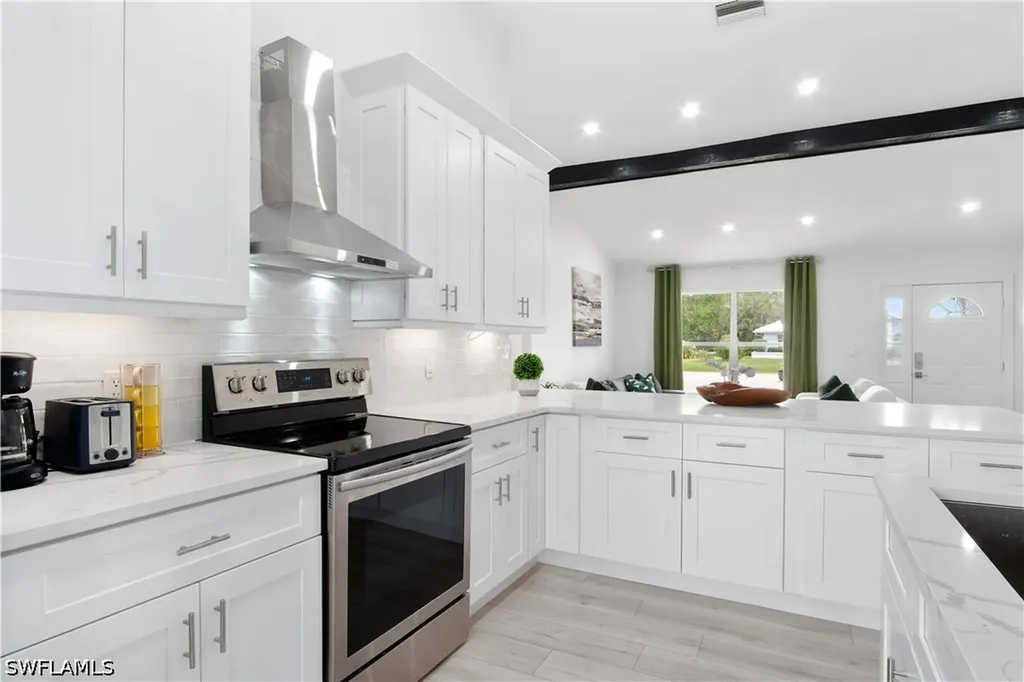 1719 Camelia Lane Naples FL 34105